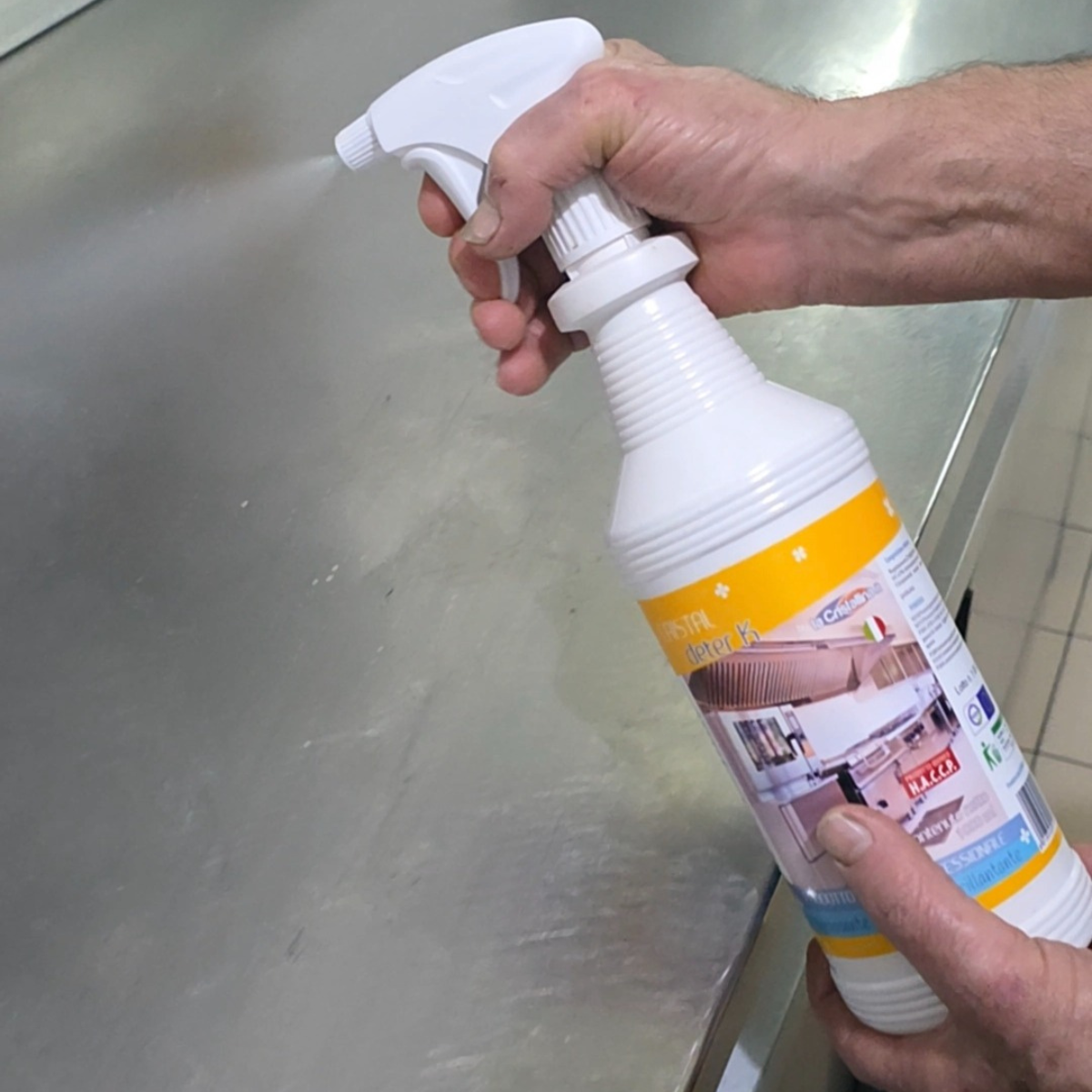 Cristal Deter K 1L– Sgrassante Rapido con Azione Brillante